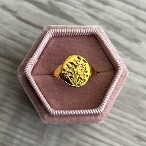 Floral Gold Ring - Size 7